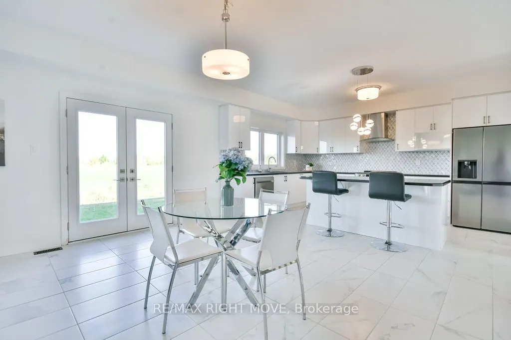 3721 Quayside Drive