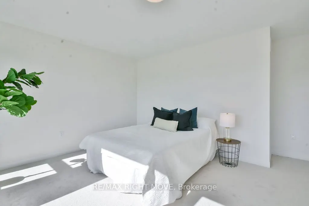 3721 Quayside Drive