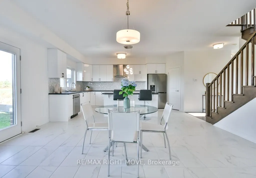 3721 Quayside Drive