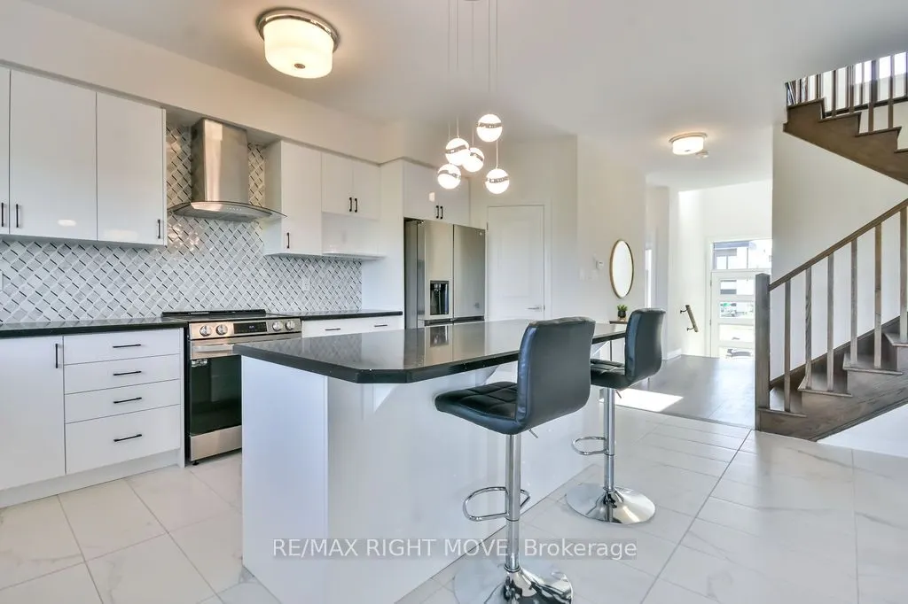 3721 Quayside Drive