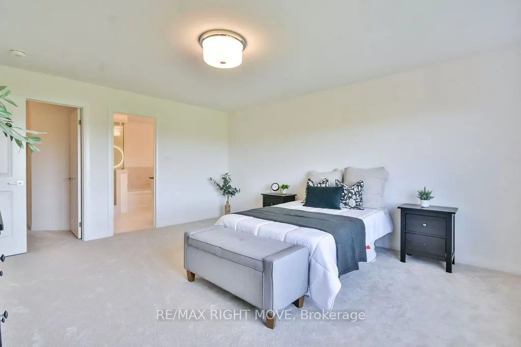 3721 Quayside Drive