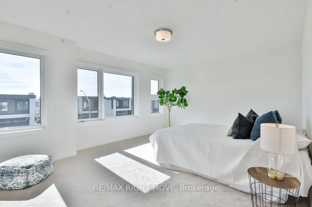3721 Quayside Drive