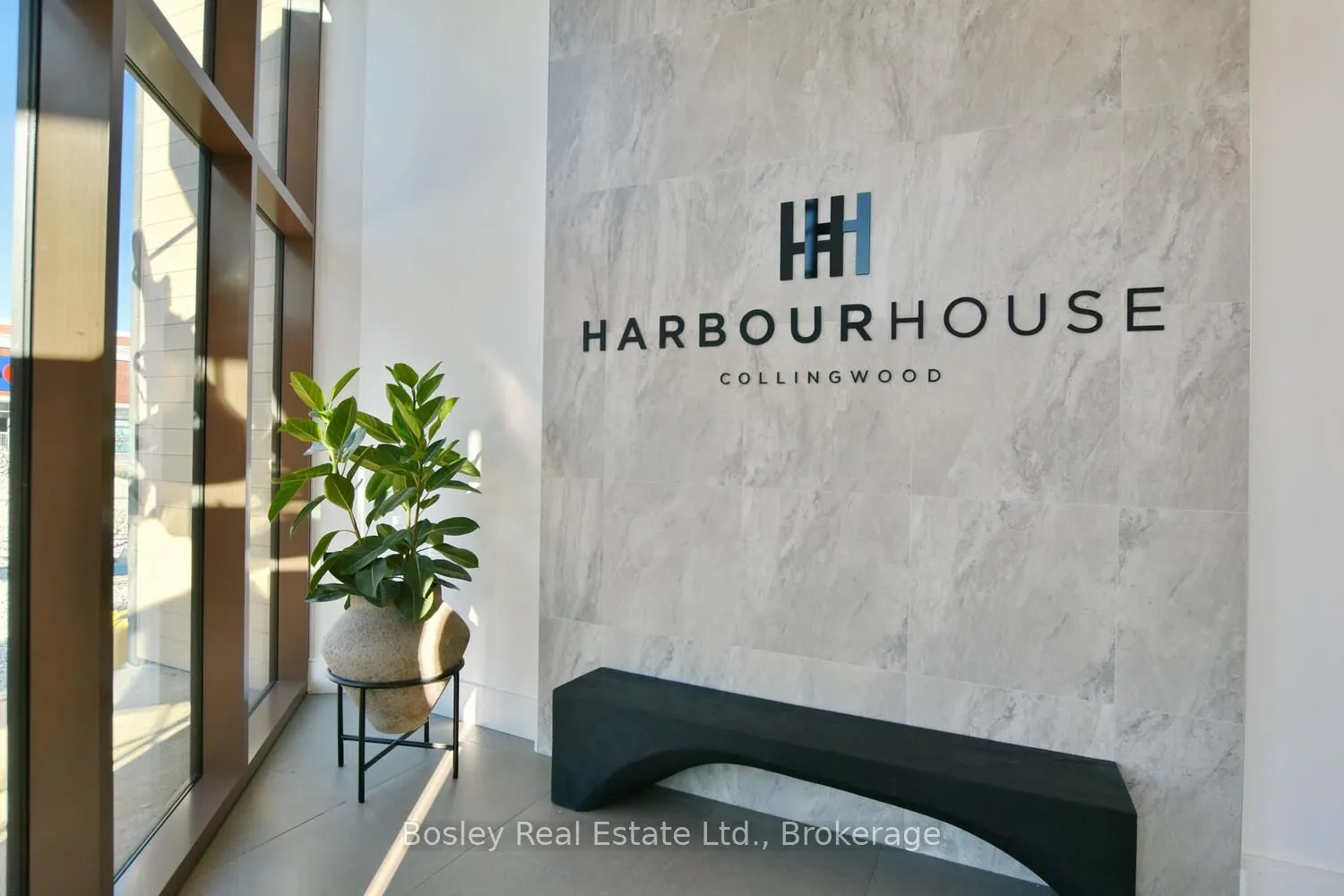 31 Huron Street, #227