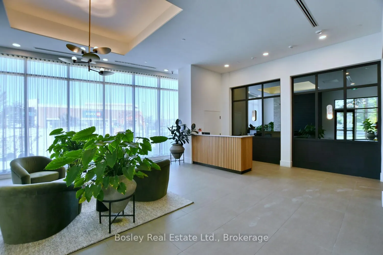 31 Huron Street, #227