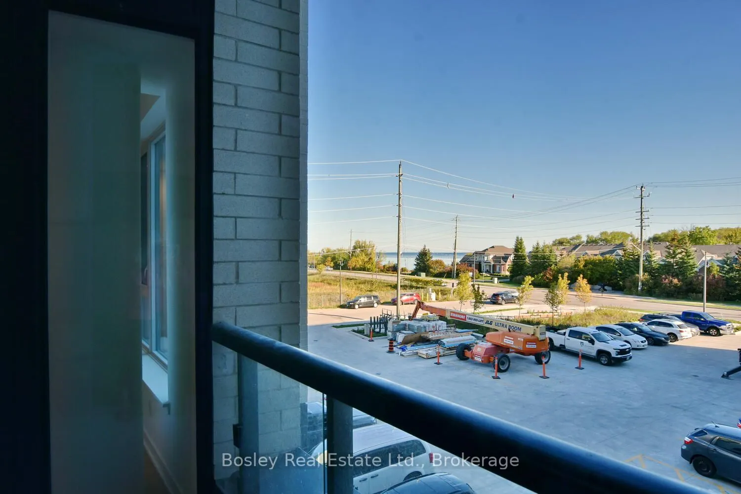 31 Huron Street, #227