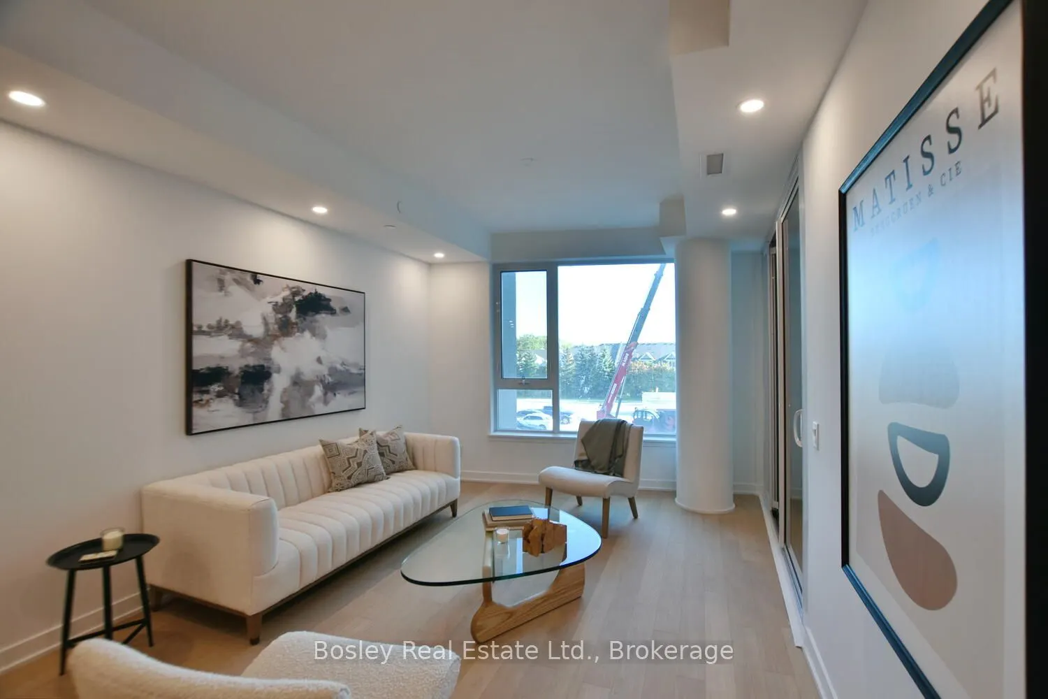 31 Huron Street, #227