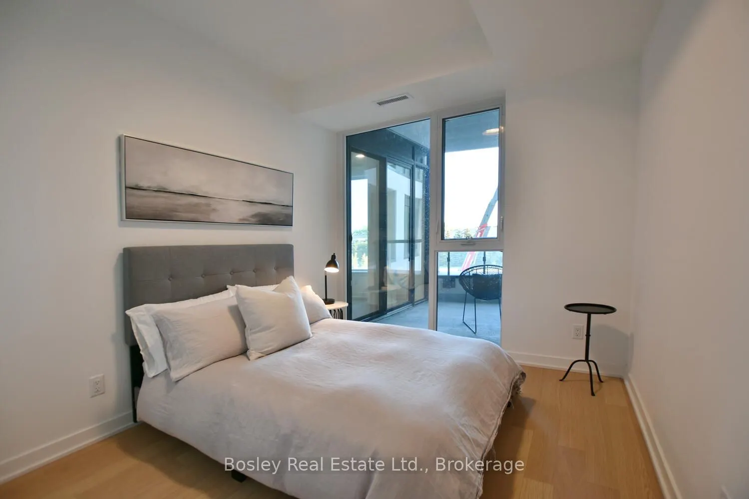 31 Huron Street, #227