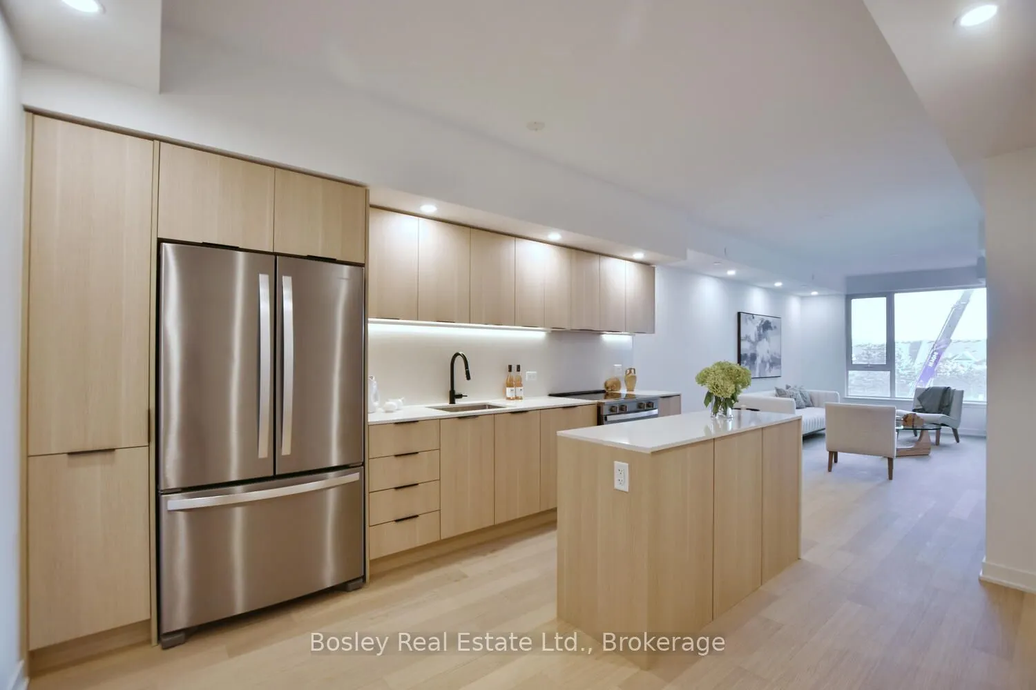 31 Huron Street, #227