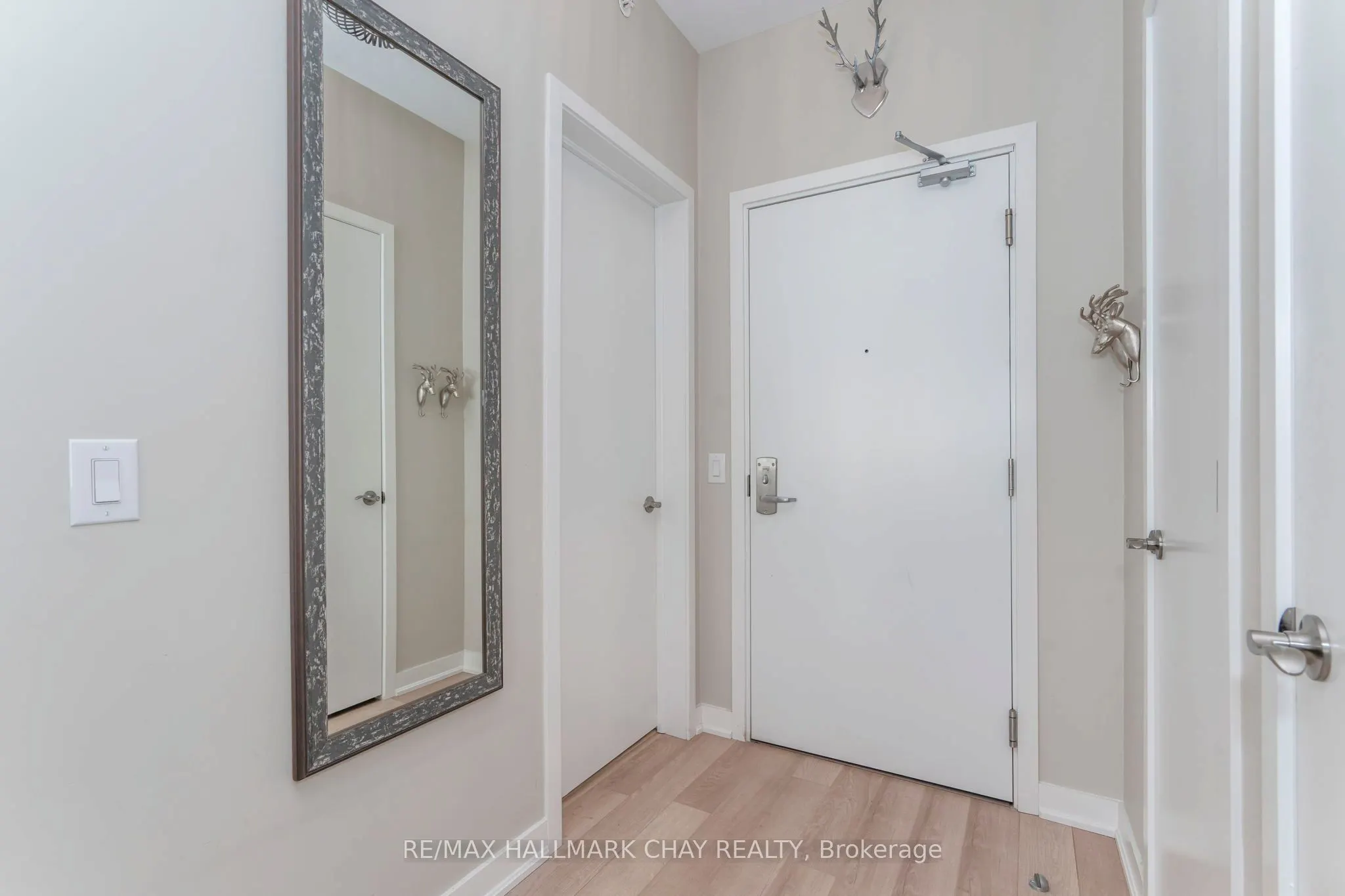 40 Horseshoe Boulevard, #207