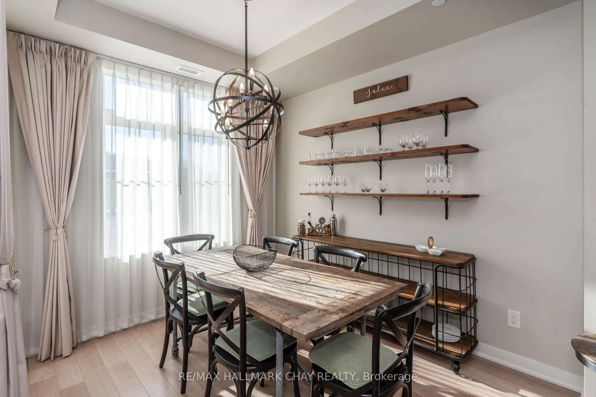 40 Horseshoe Boulevard, #207