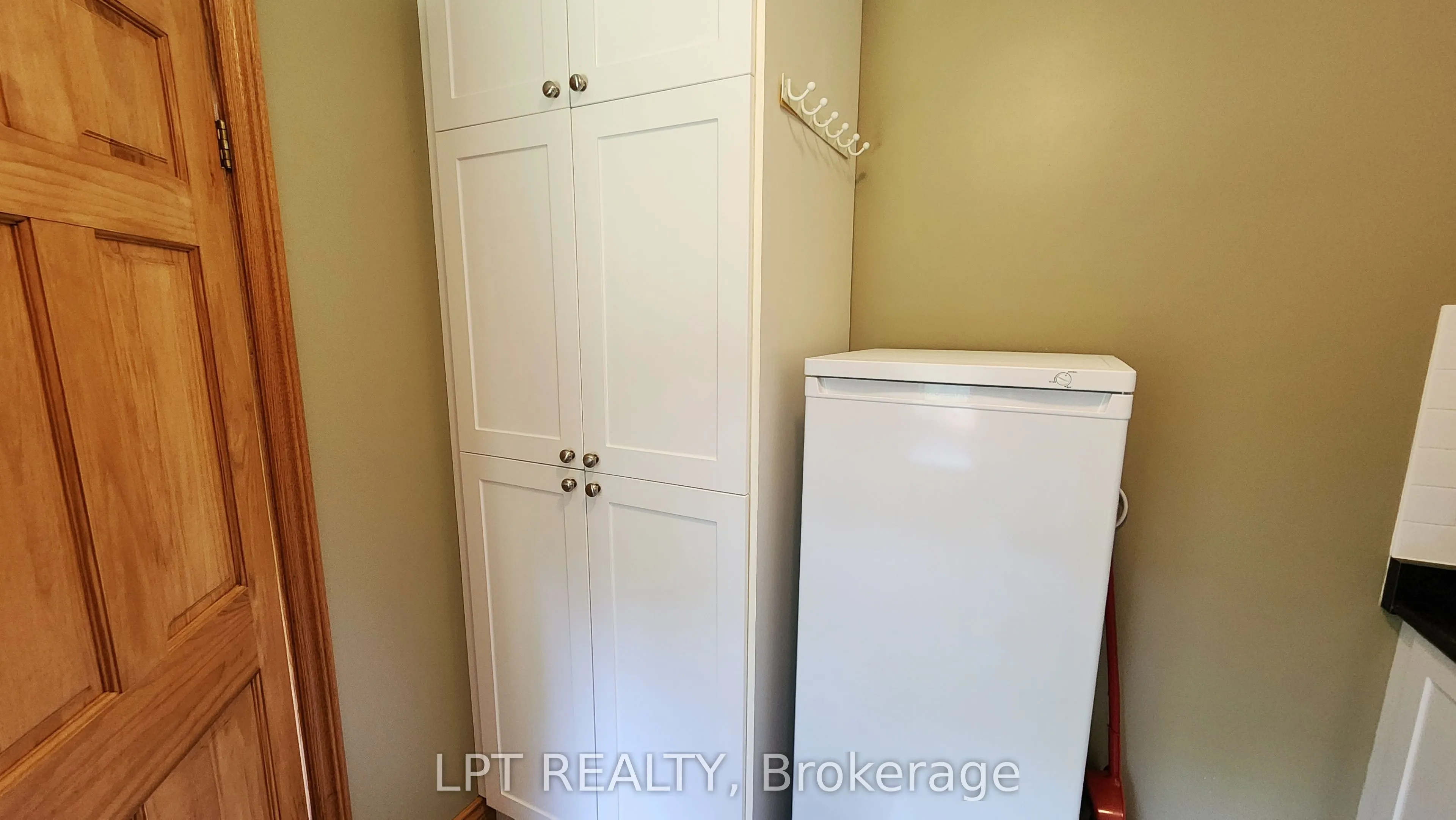 4372 Conners Bay Lane