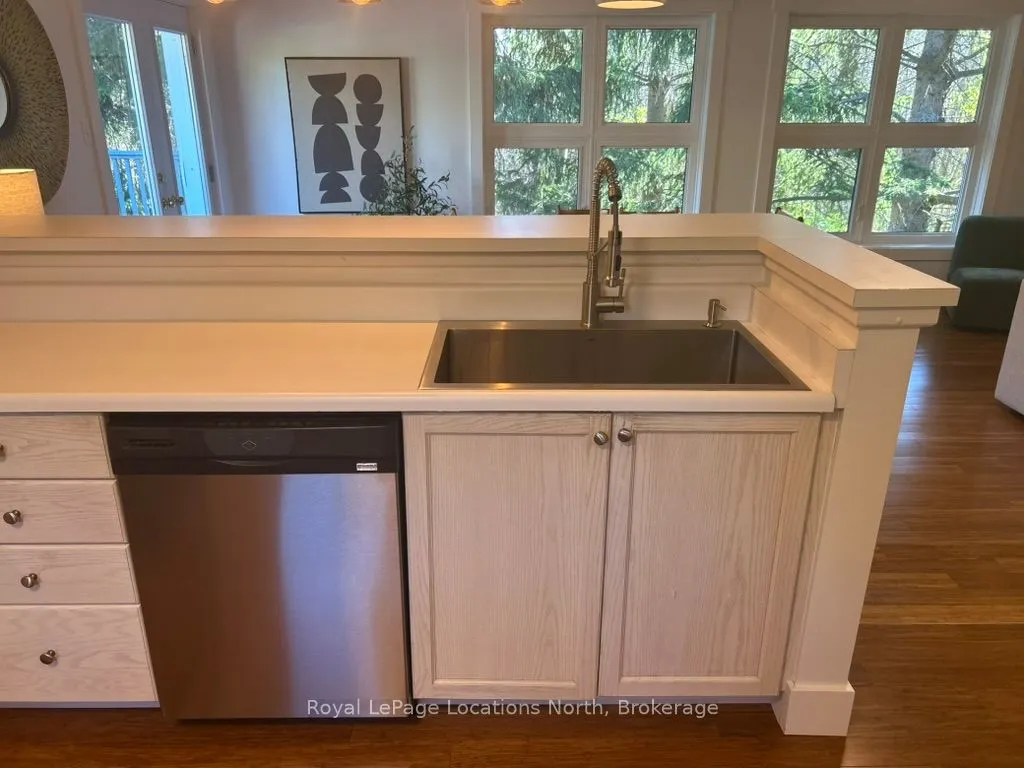 912 Cedar Pointe Court, #8