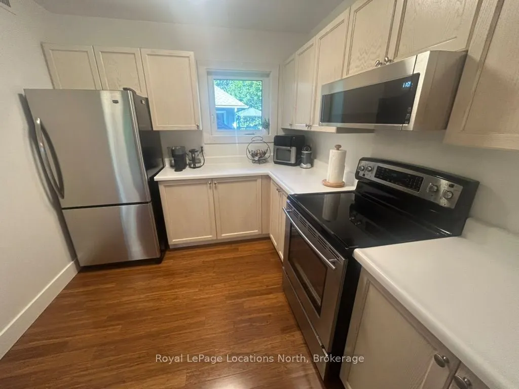 912 Cedar Pointe Court, #8