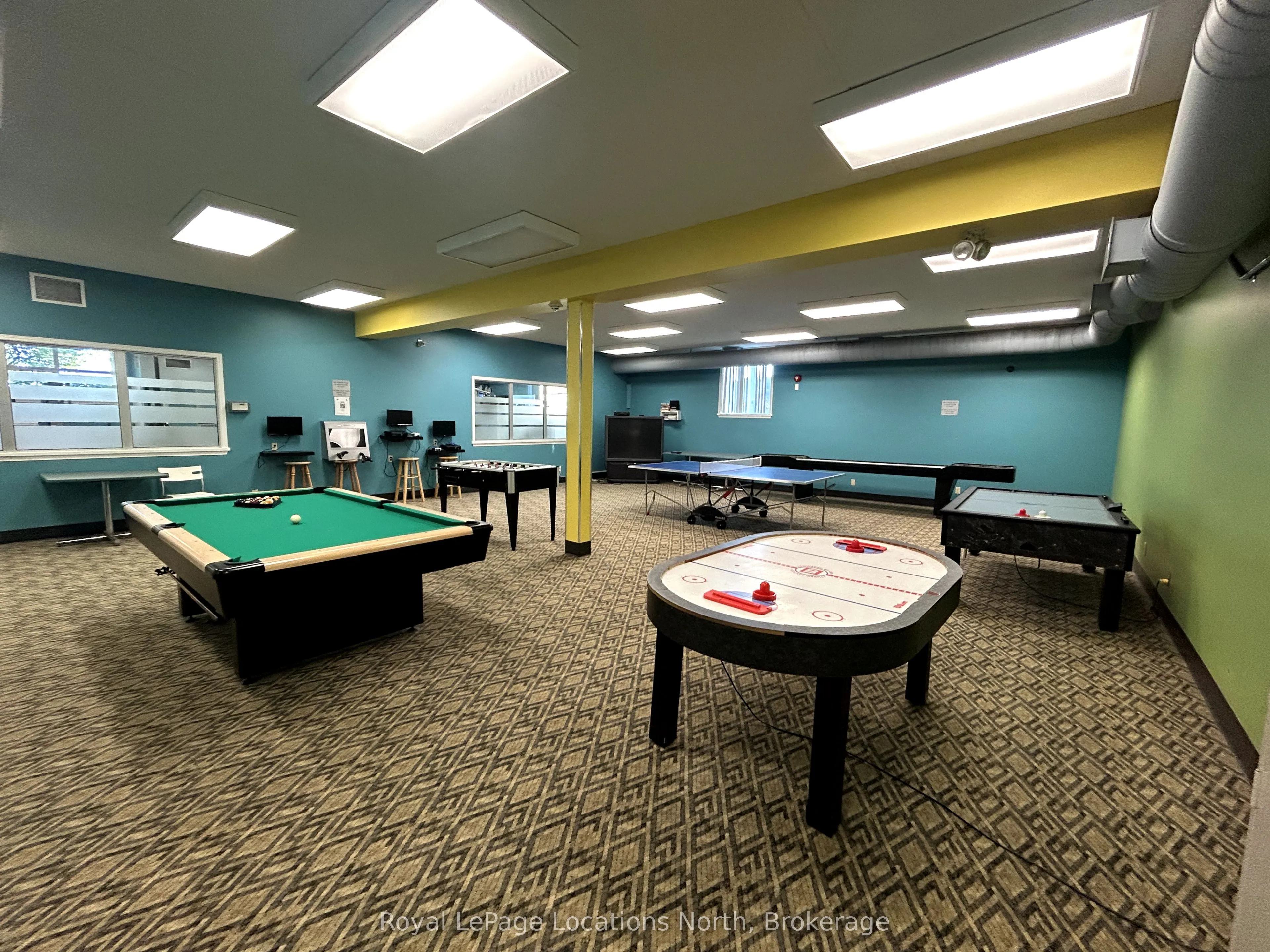 912 Cedar Pointe Court, #8