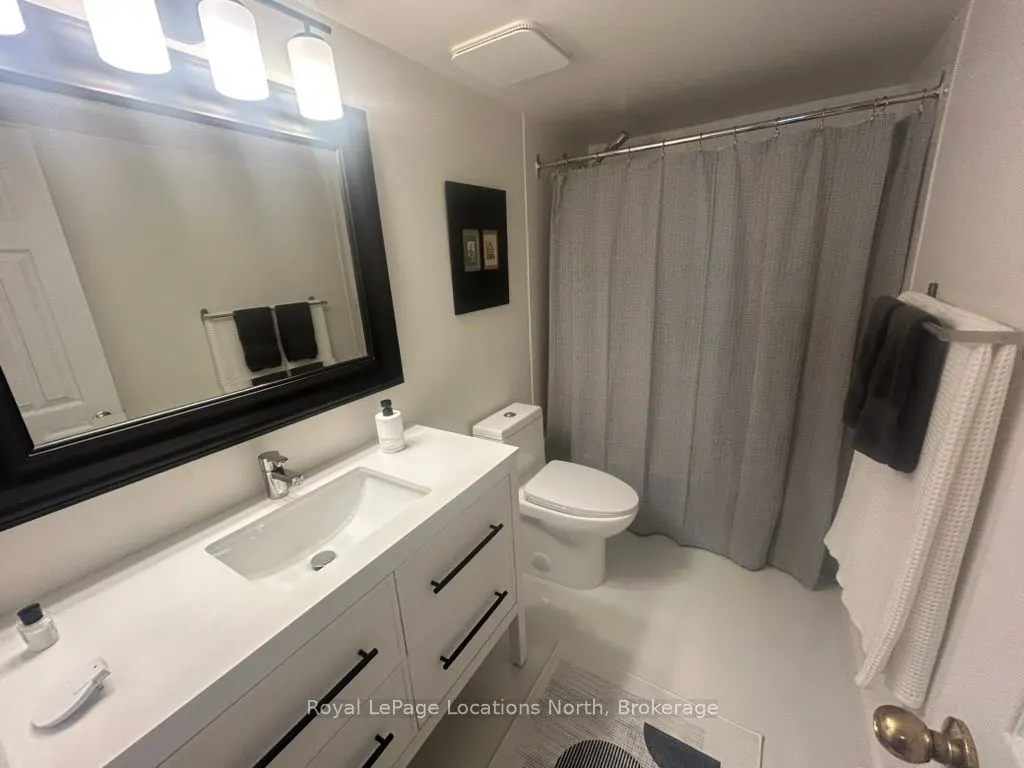 912 Cedar Pointe Court, #8