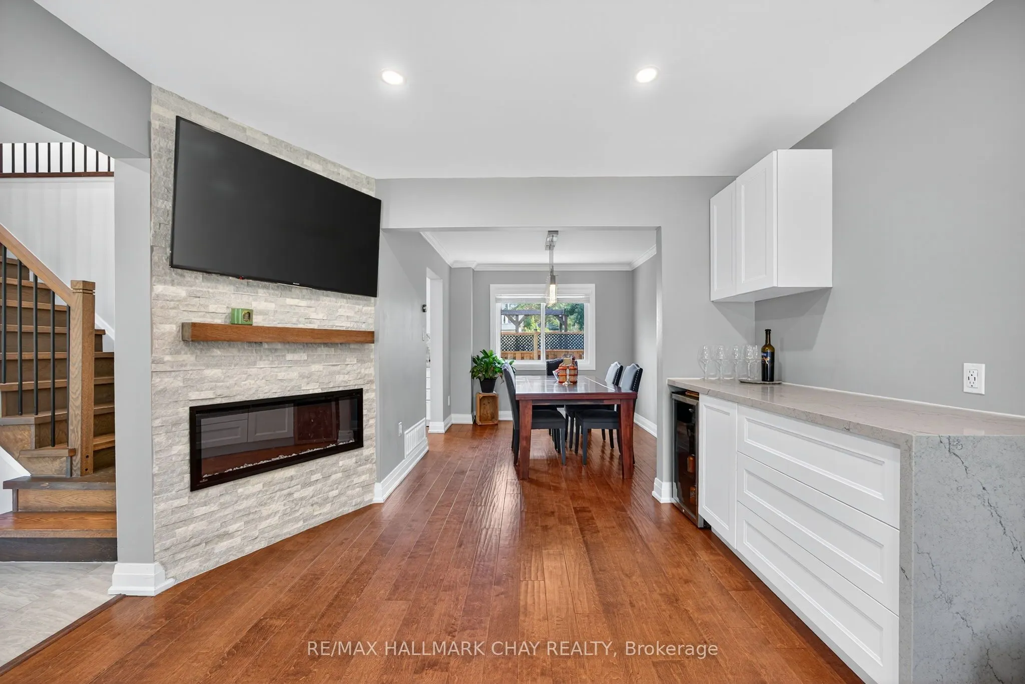 1 Knicely Road, #Main
