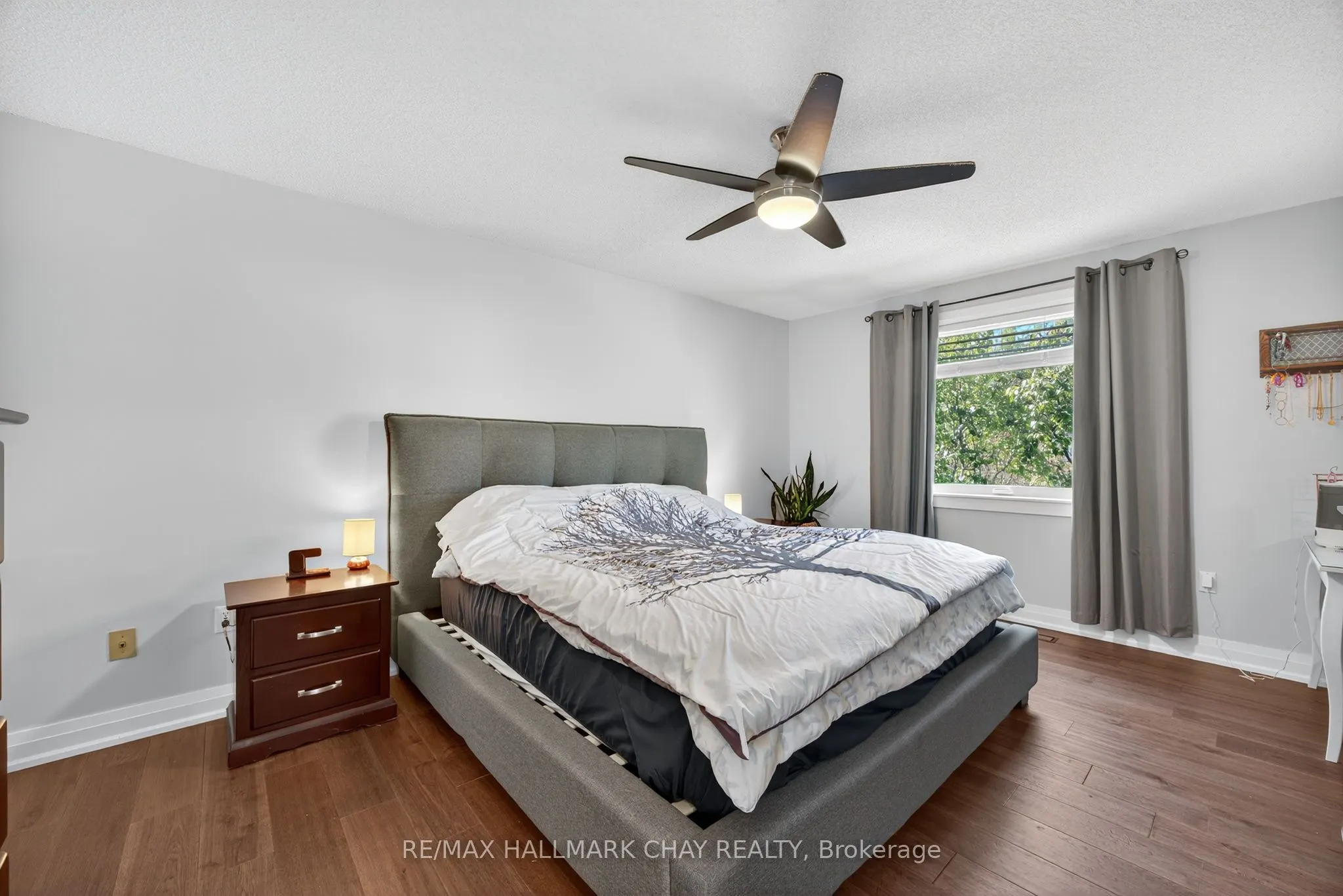 1 Knicely Road, #Main