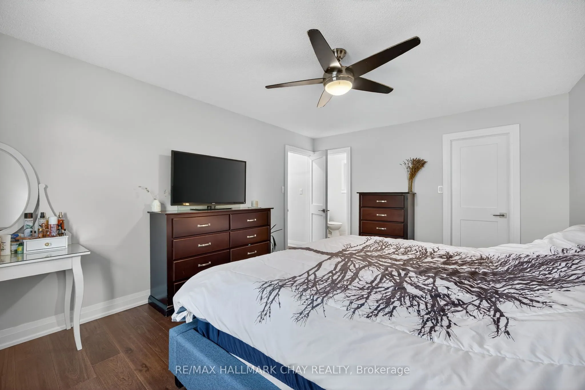 1 Knicely Road, #Main