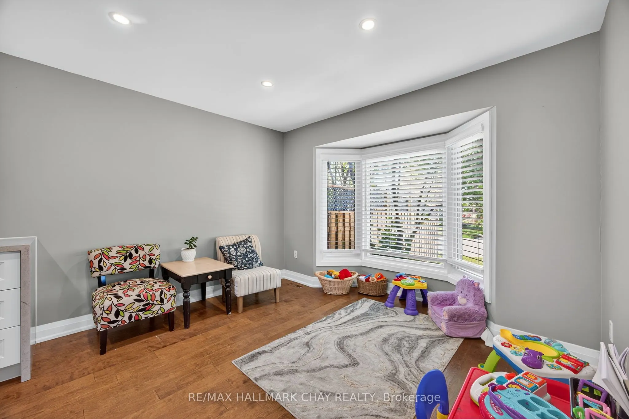 1 Knicely Road, #Main