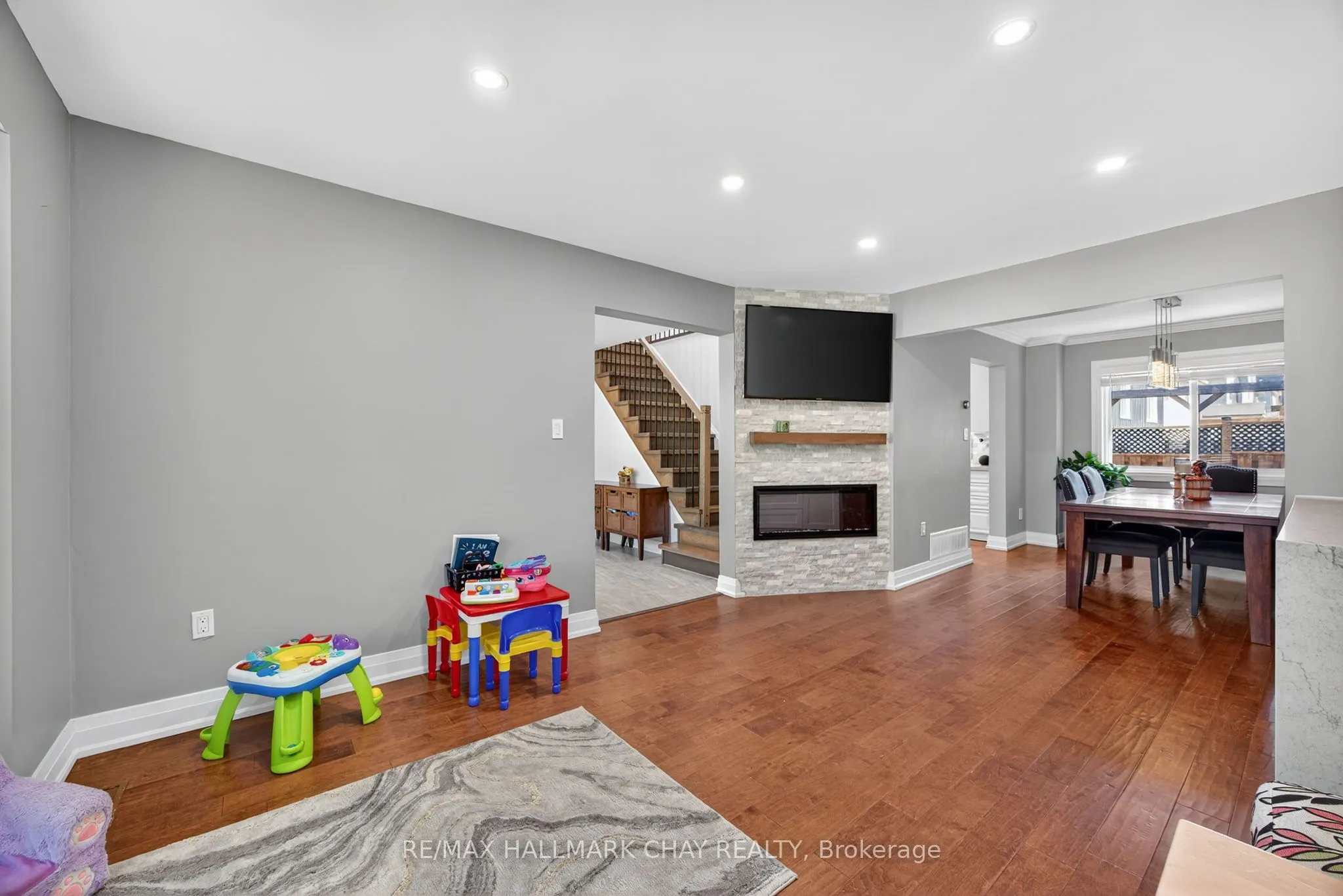 1 Knicely Road, #Main