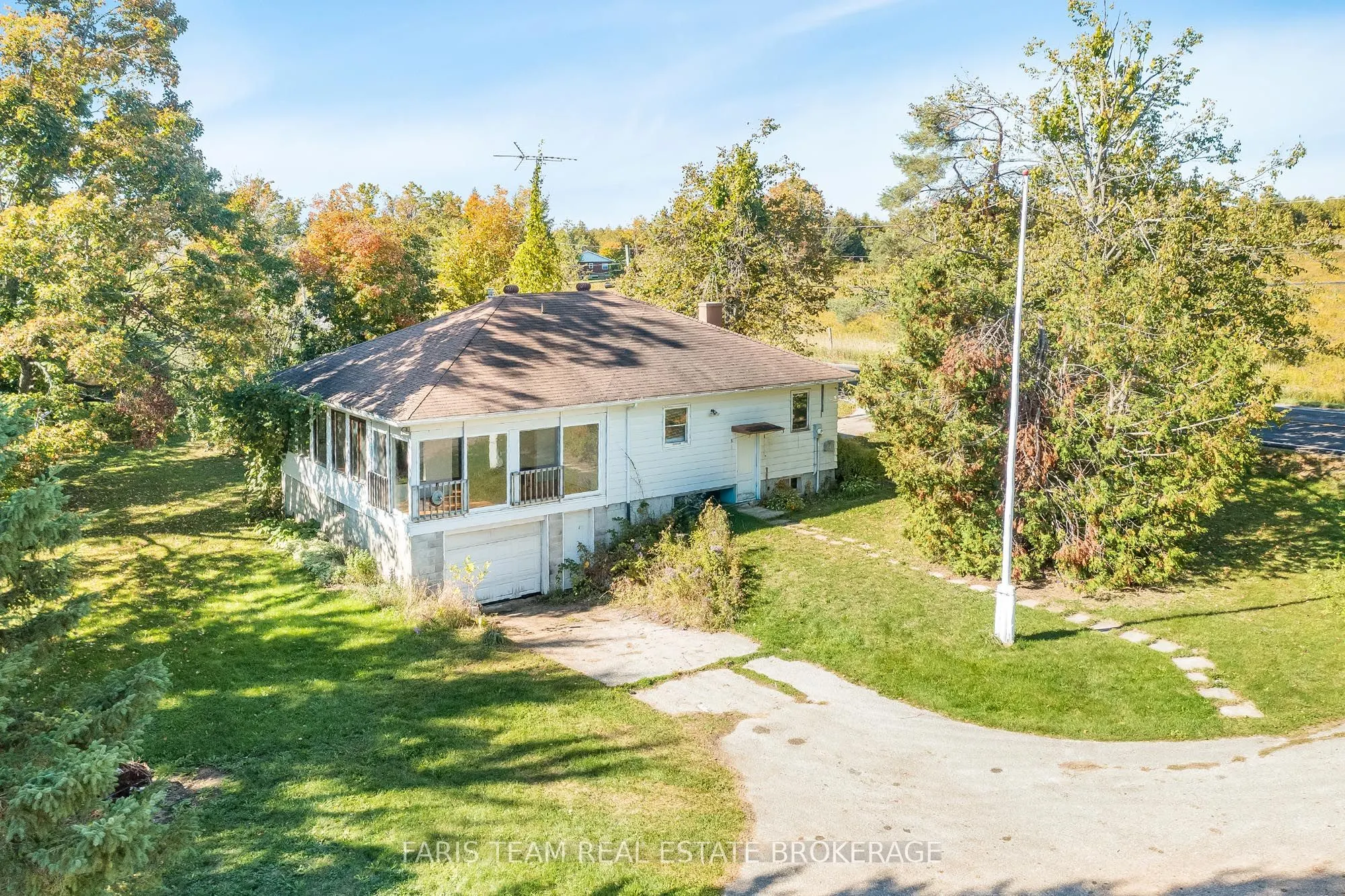 201 Ridge Road W