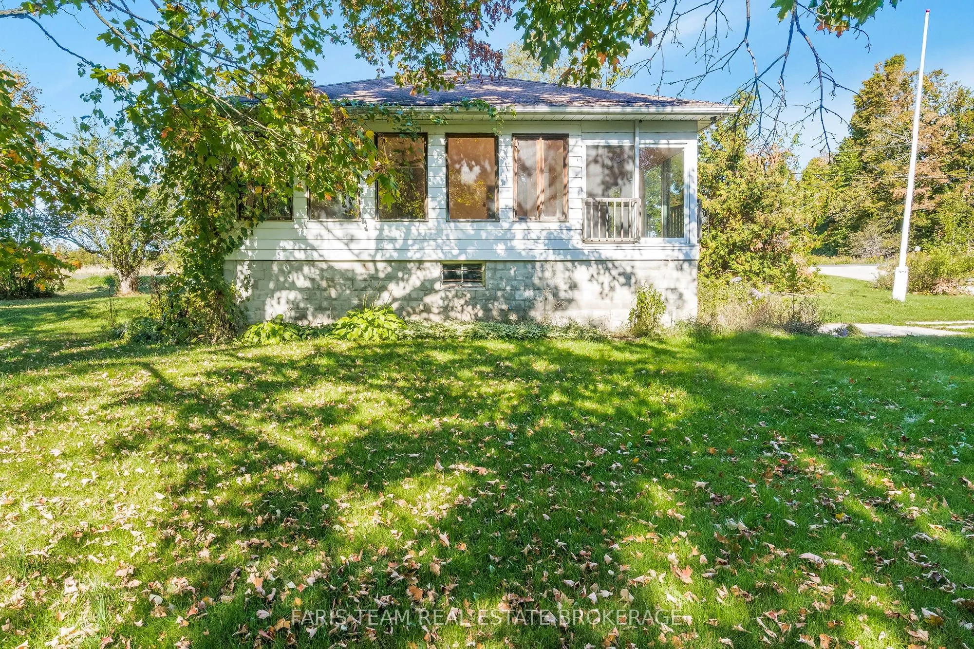 201 Ridge Road W