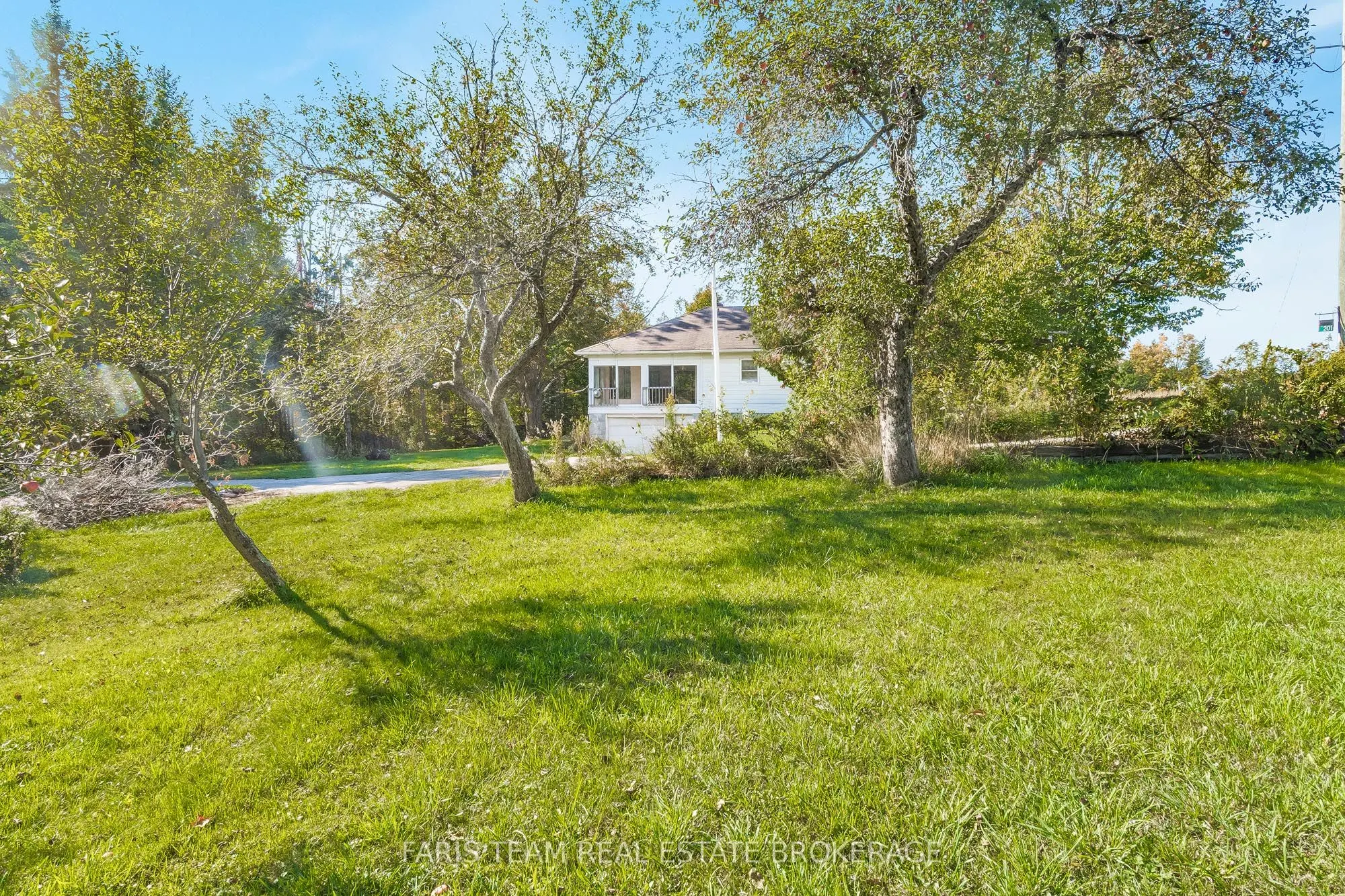 201 Ridge Road W