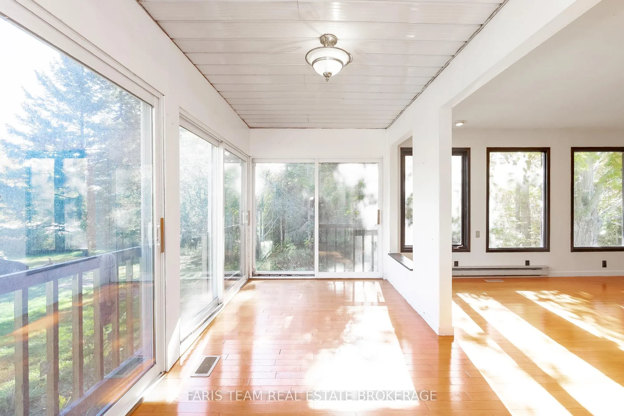 201 Ridge Road W