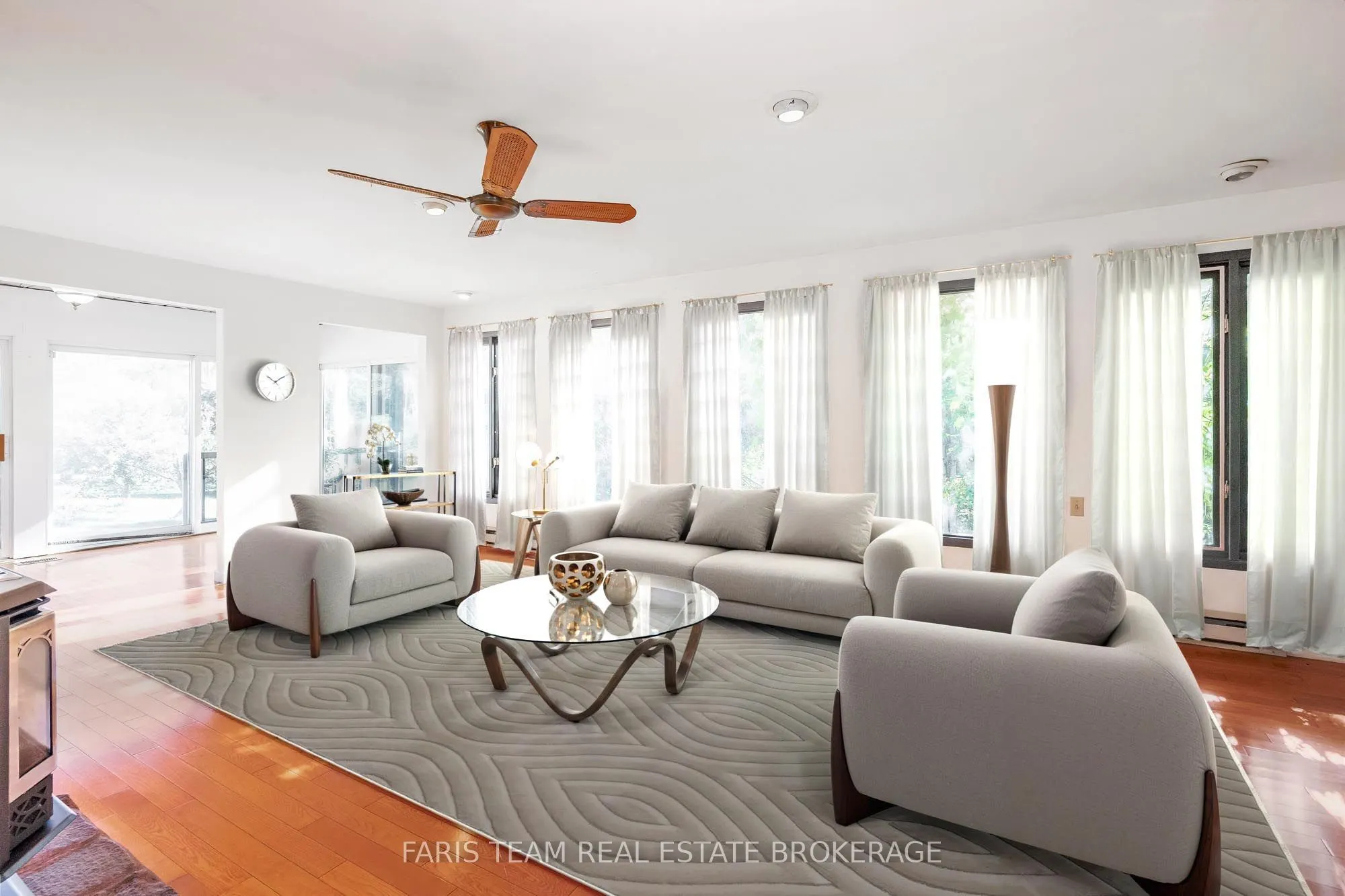 201 Ridge Road W