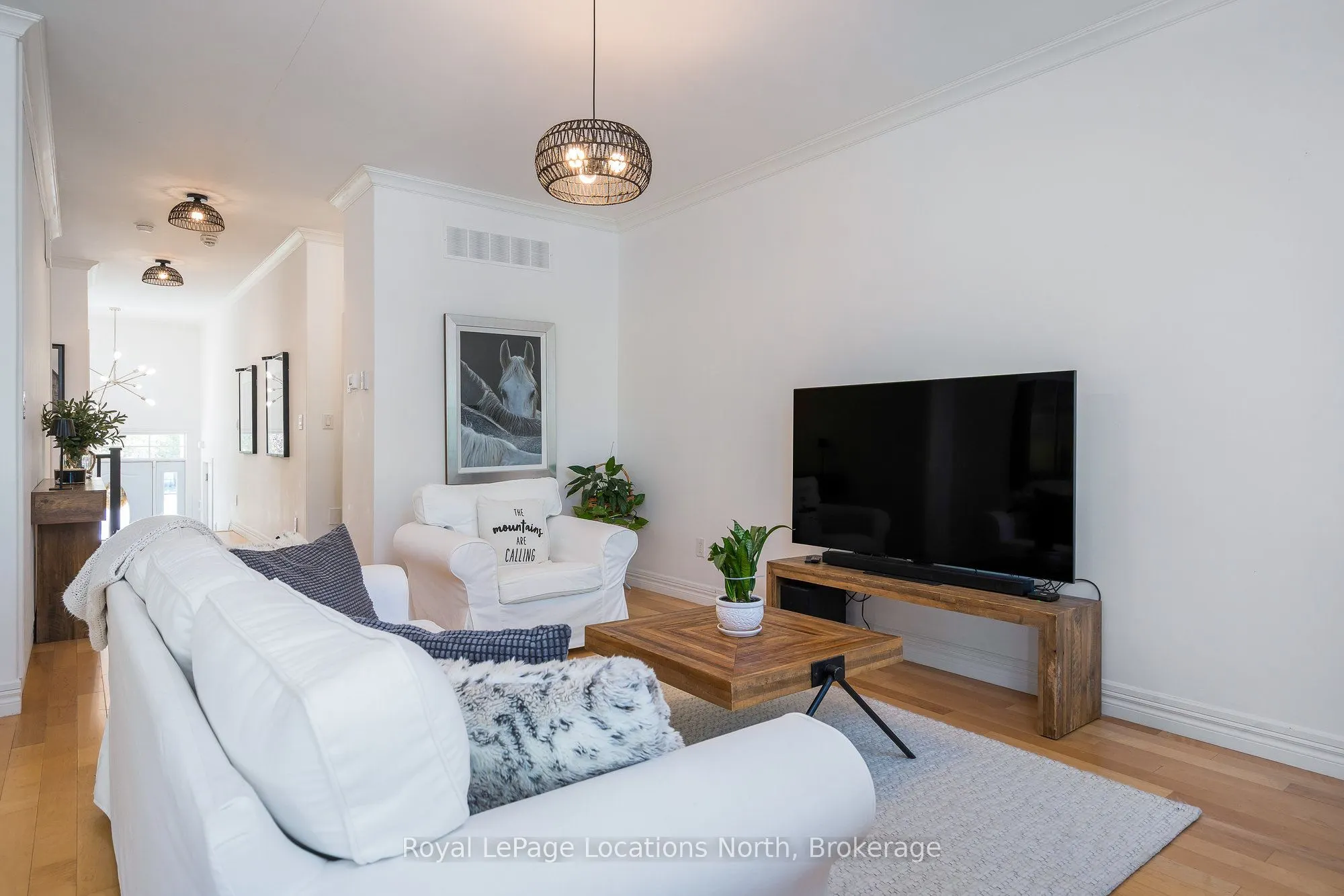 86 Marilyn Avenue S