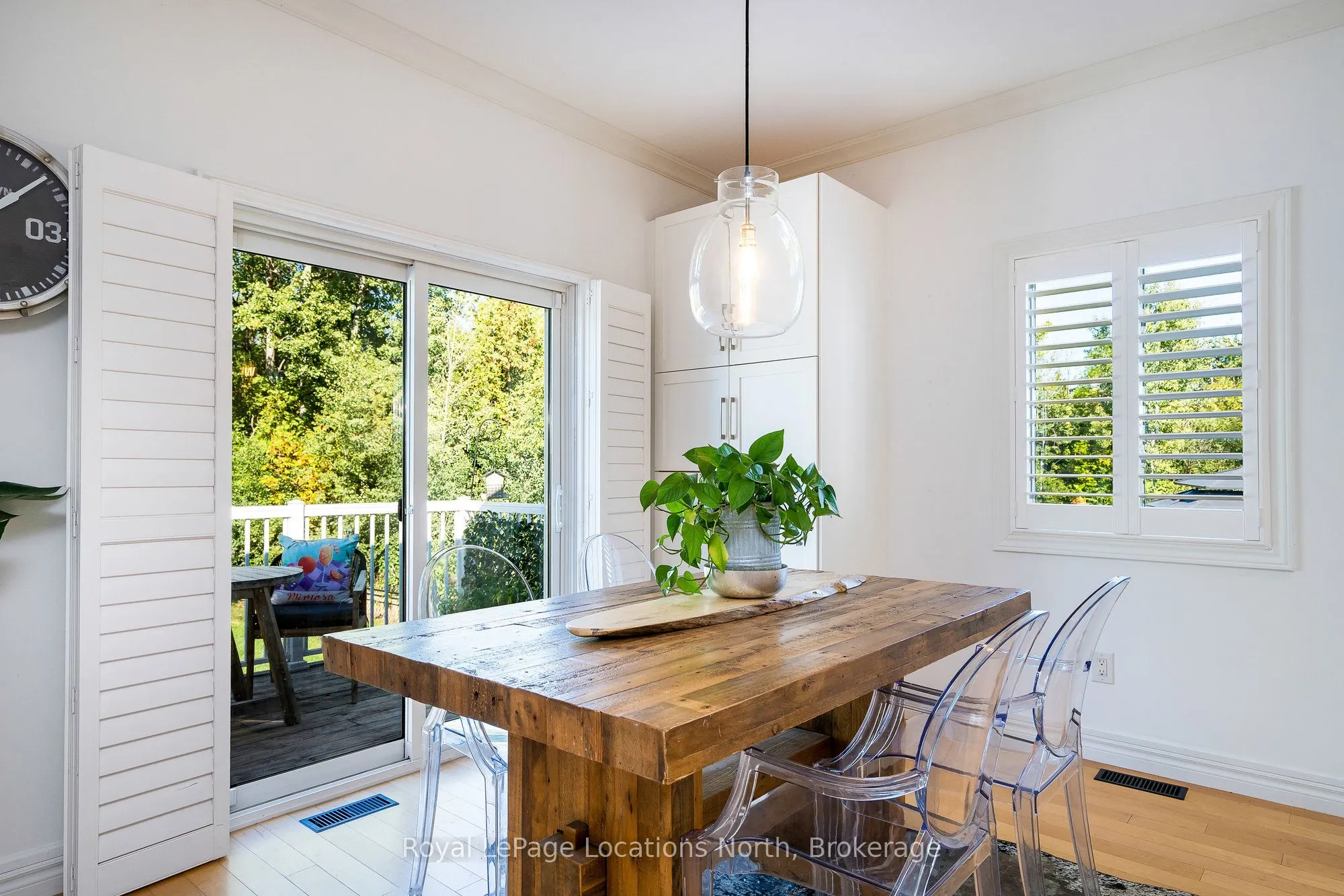 86 Marilyn Avenue S