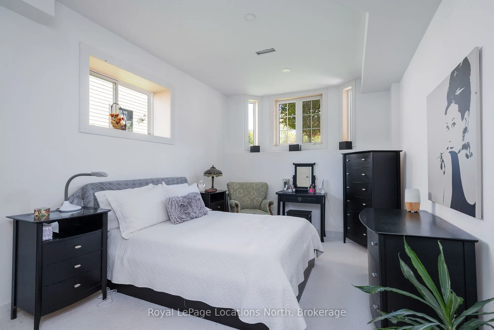 86 Marilyn Avenue S