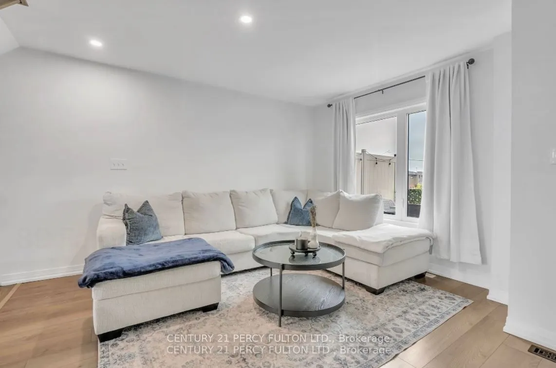 89 Fairlane Avenue