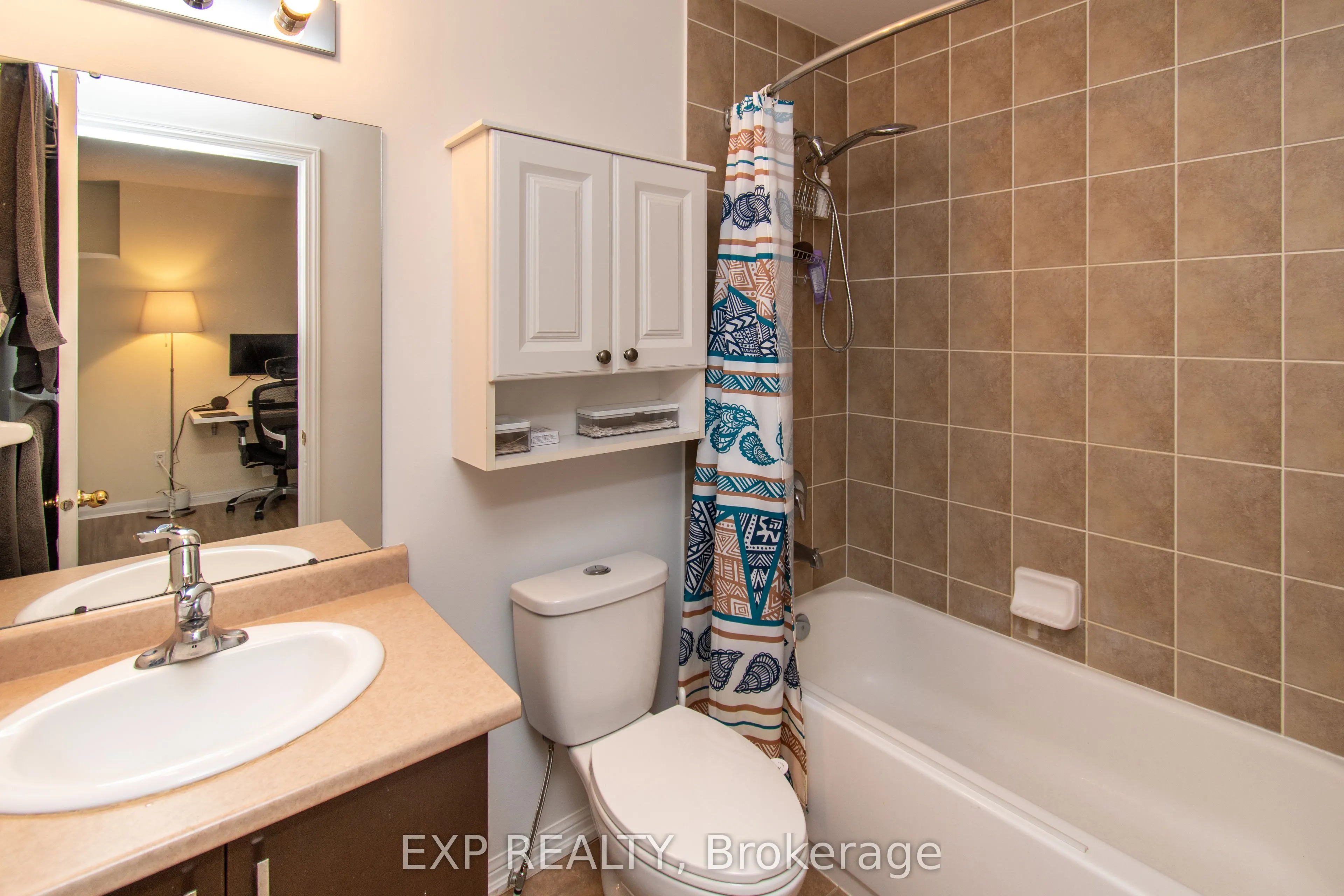 175 Stanley Street, #64