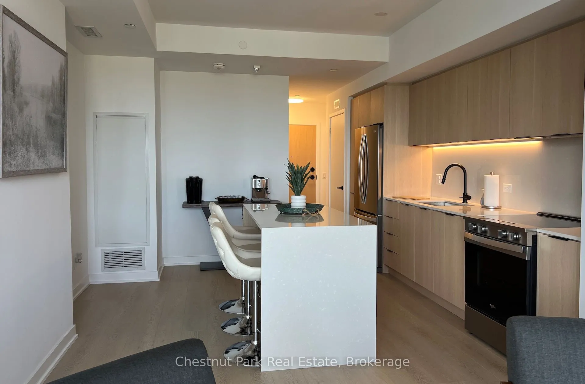 31 Huron Street, #524