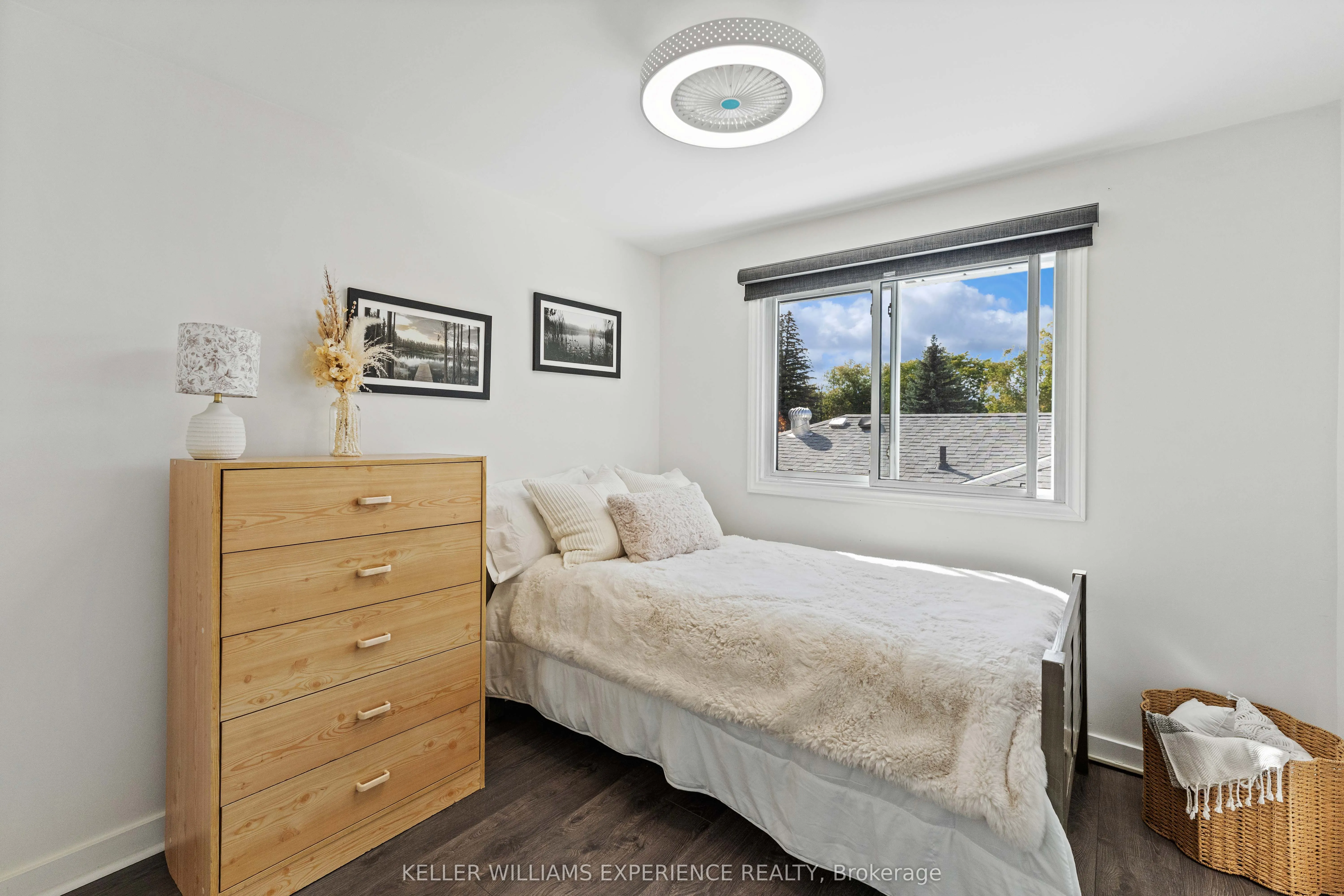 28 GIBBARD Crescent