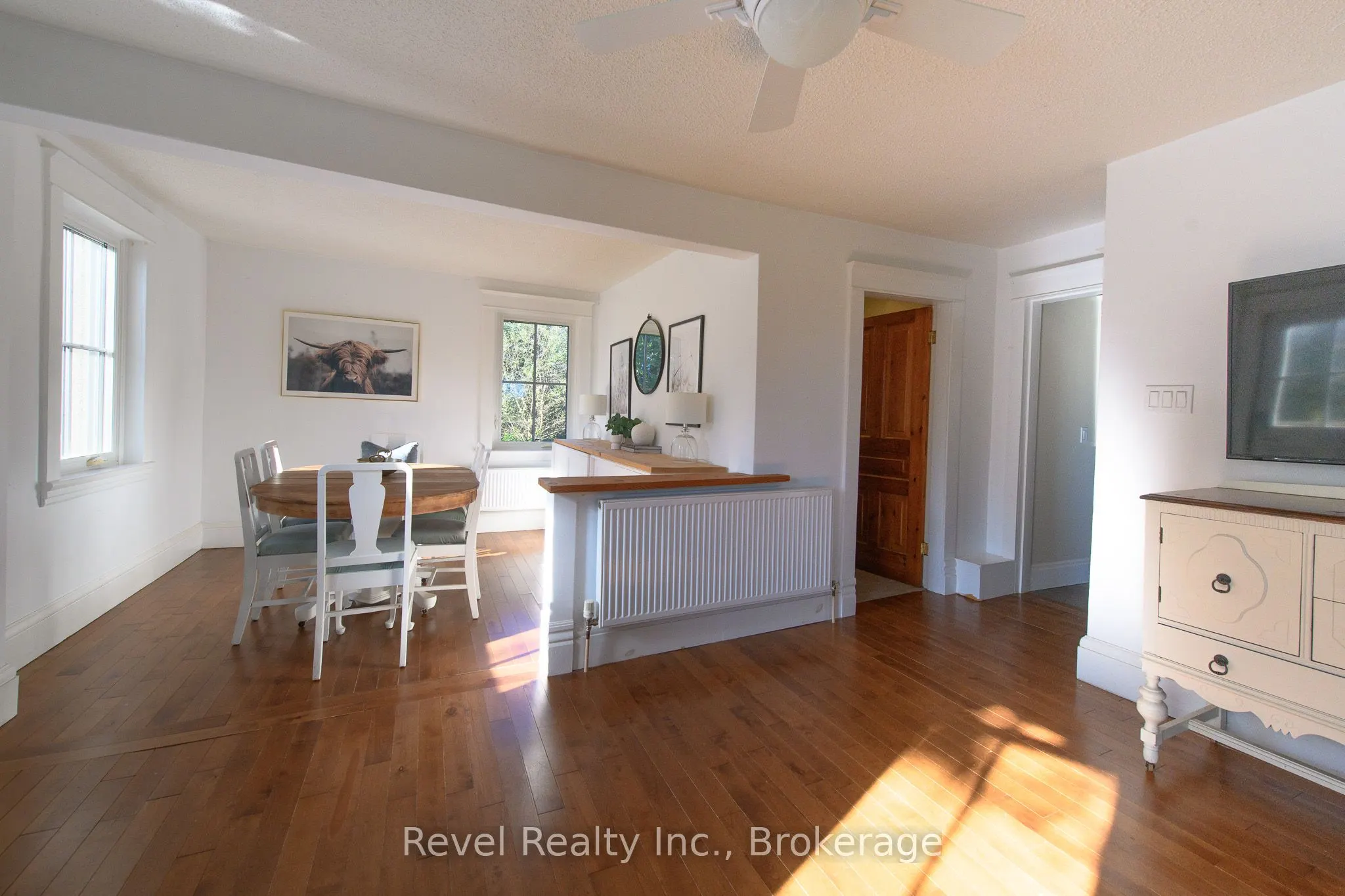 6905 Regent Street