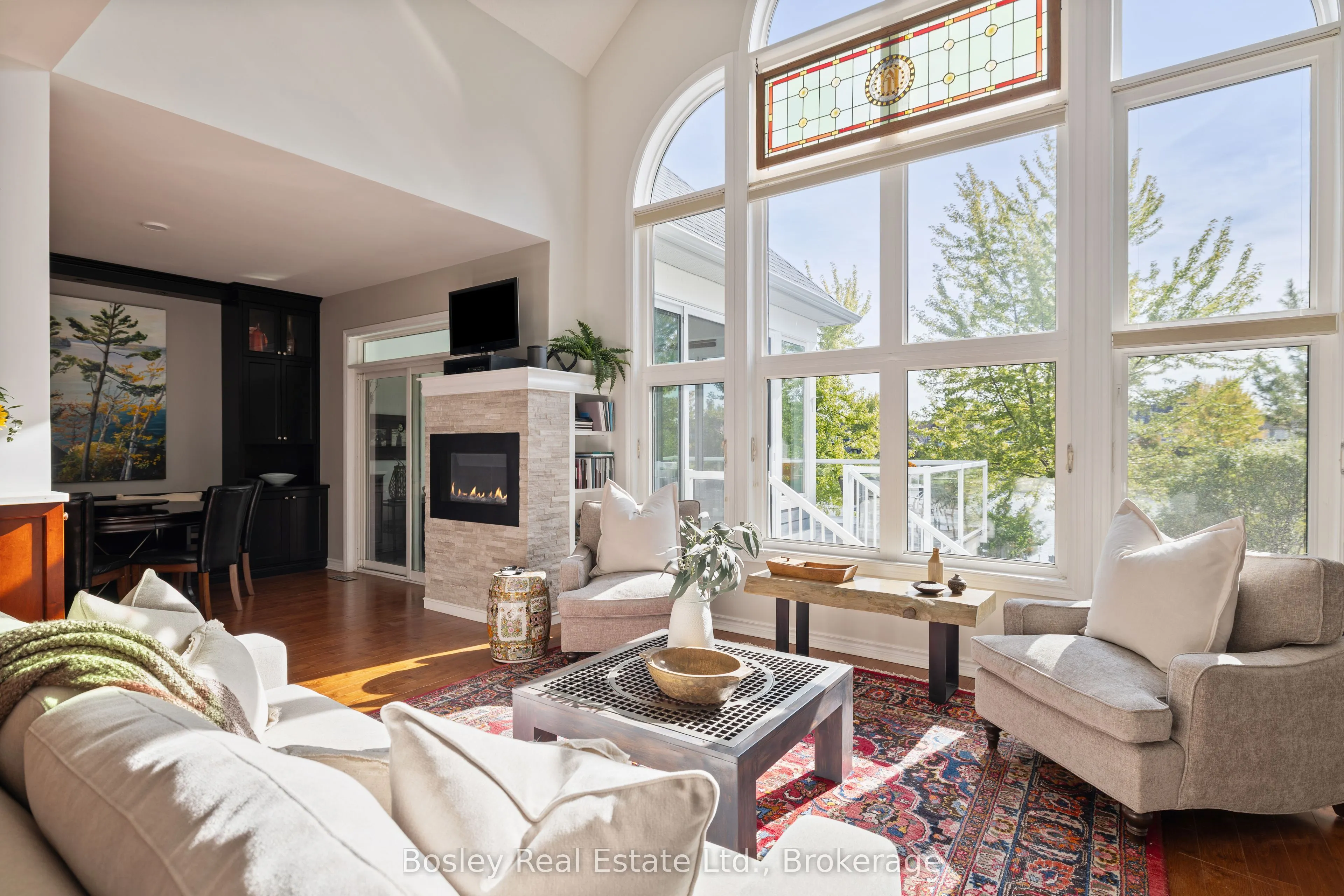 55 WATERFRONT Circle