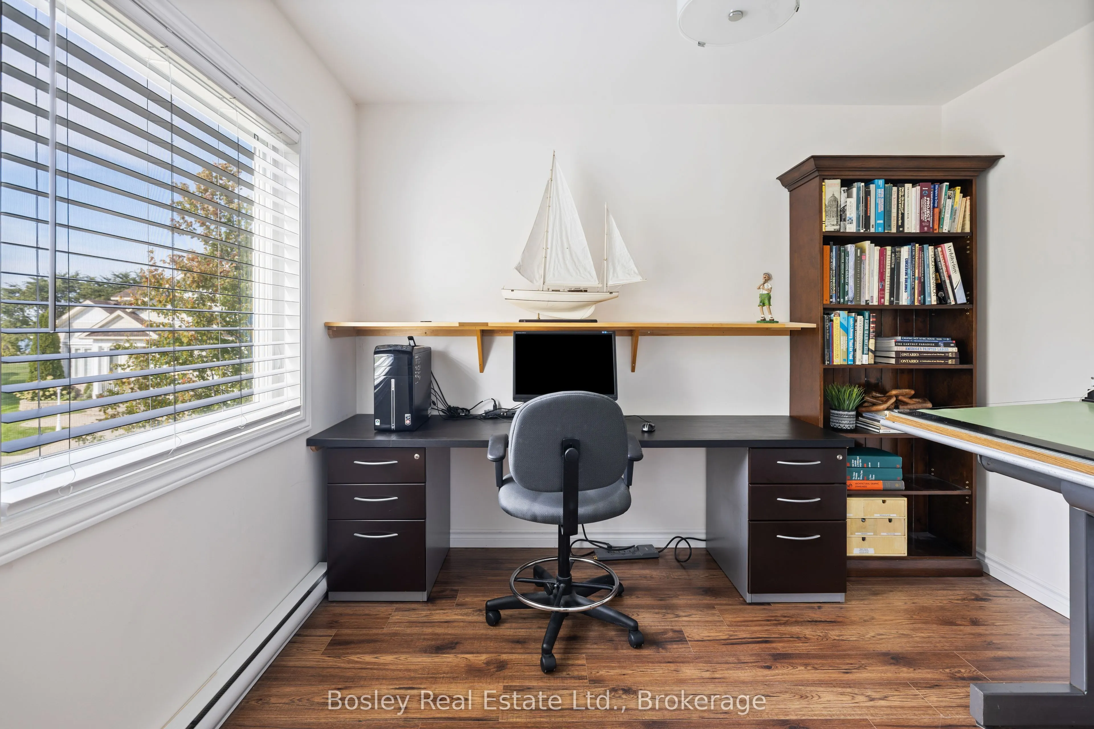 55 WATERFRONT Circle