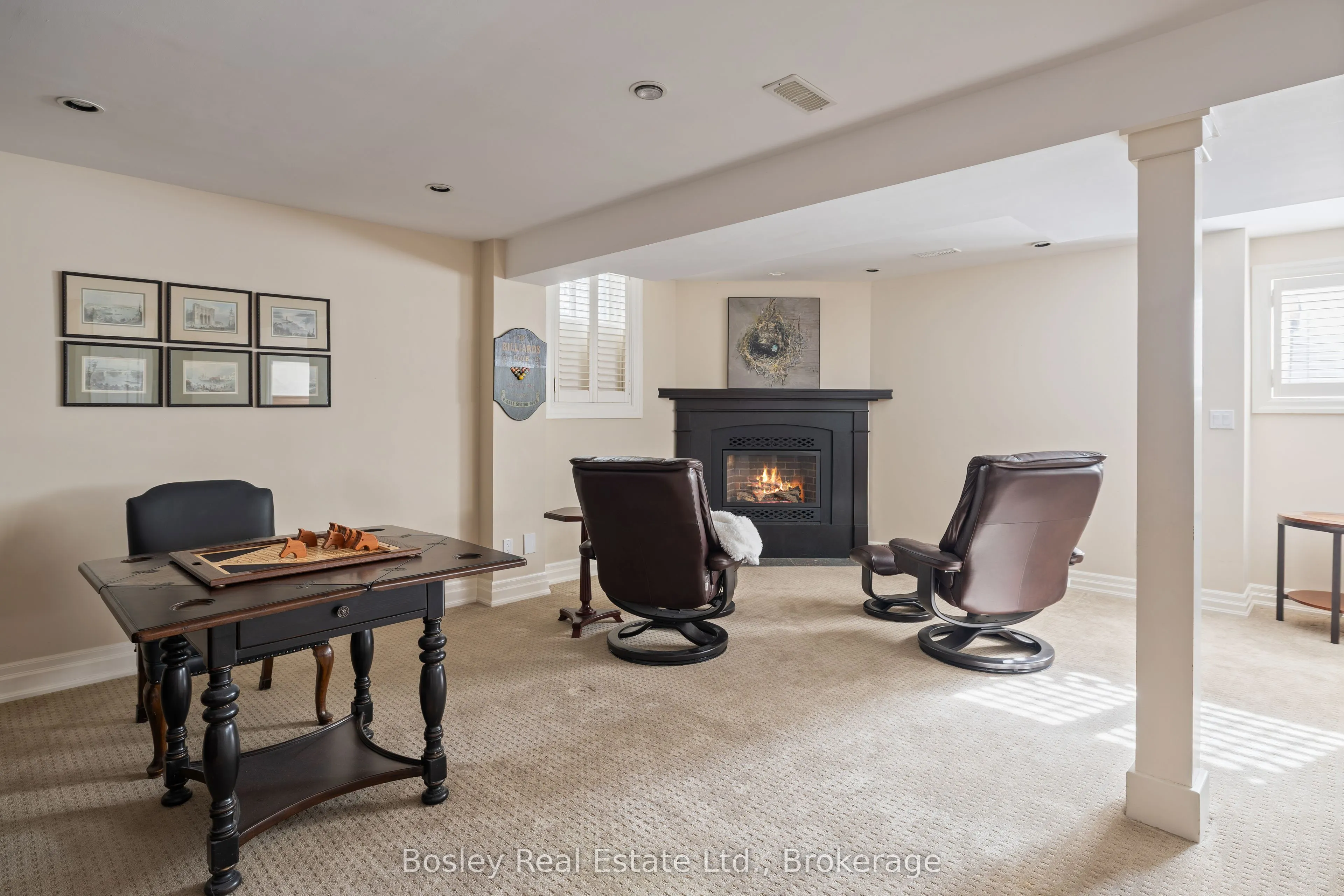 55 WATERFRONT Circle