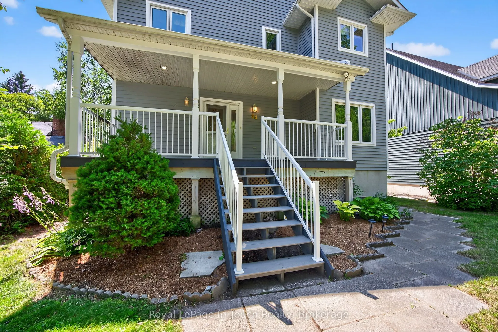 44 Tiny Beaches Road S