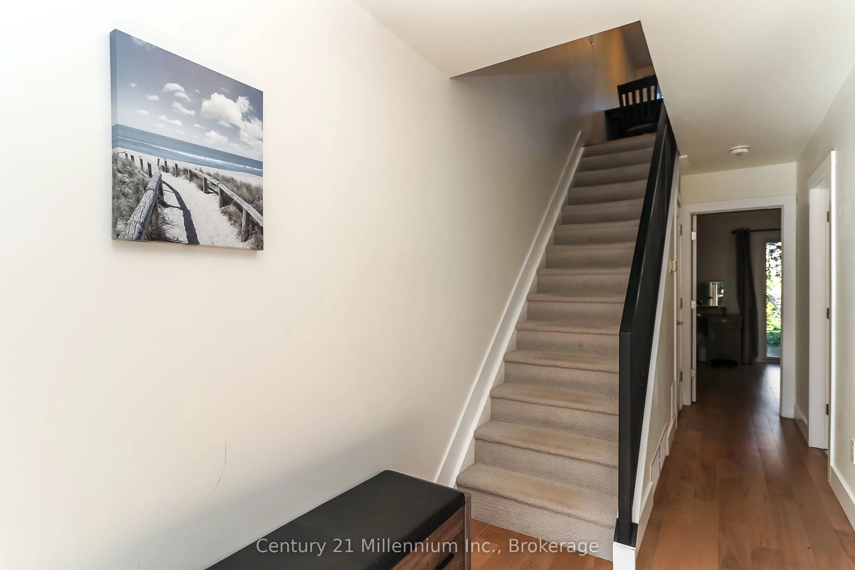 194 Escarpment Crescent, #4