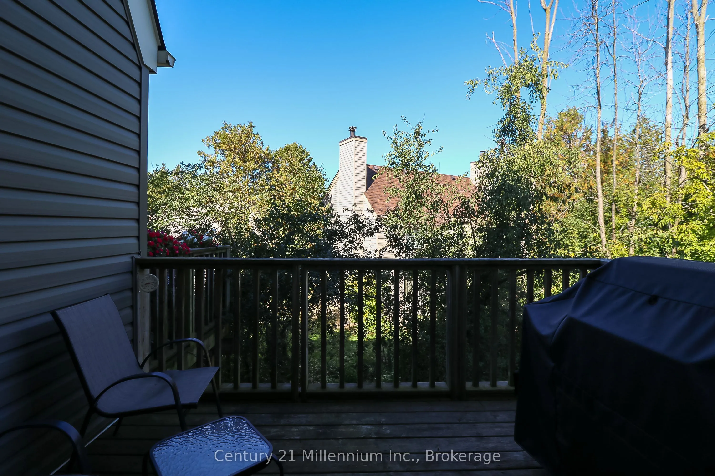 194 Escarpment Crescent, #4