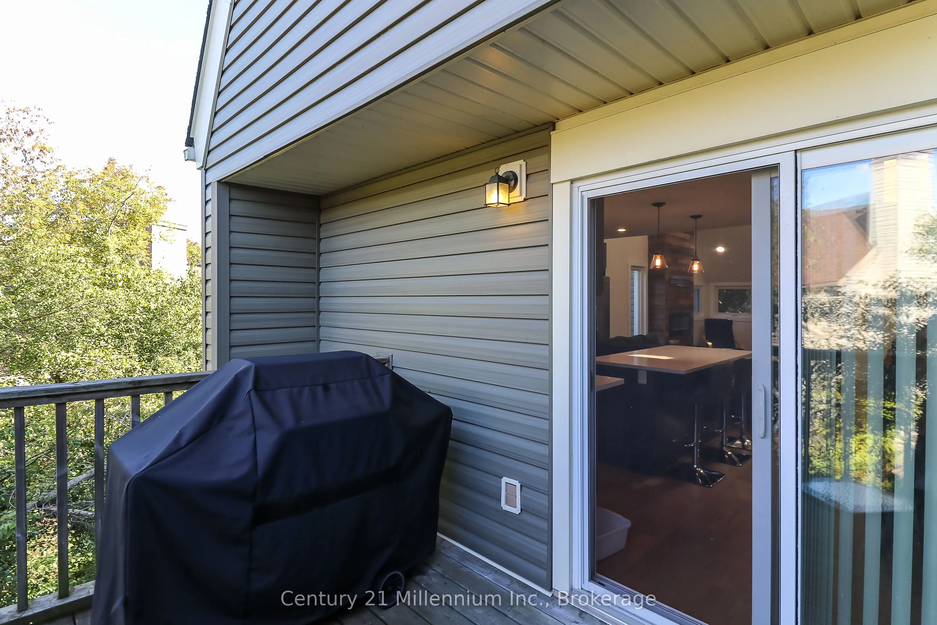 194 Escarpment Crescent, #4