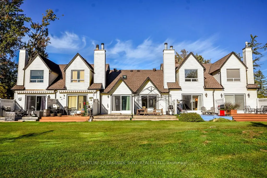 81 Laguna Parkway N