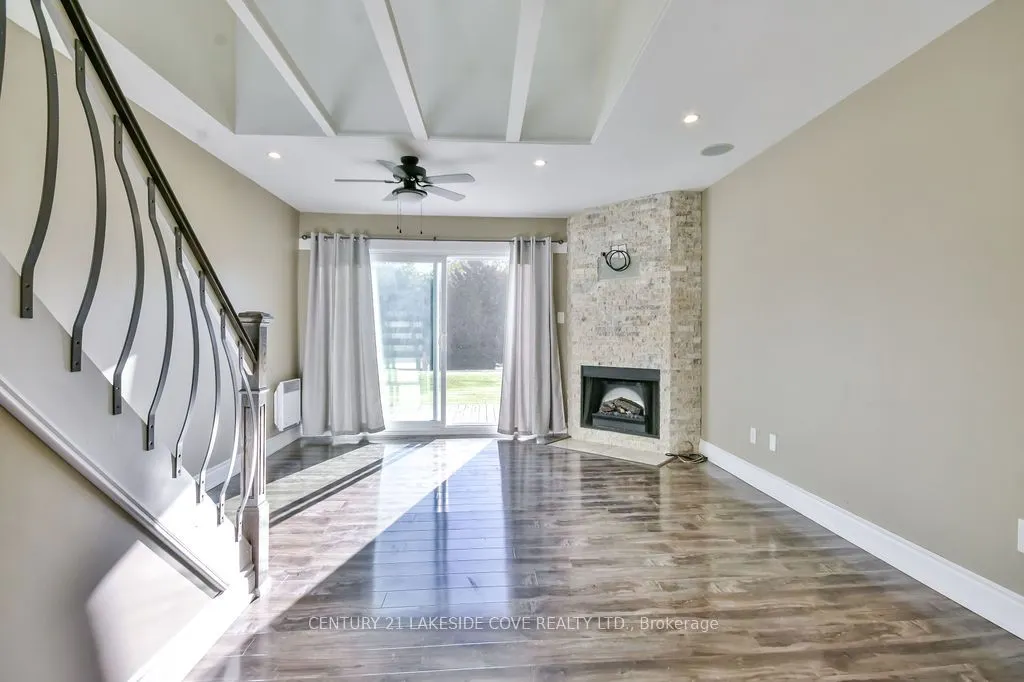 81 Laguna Parkway N