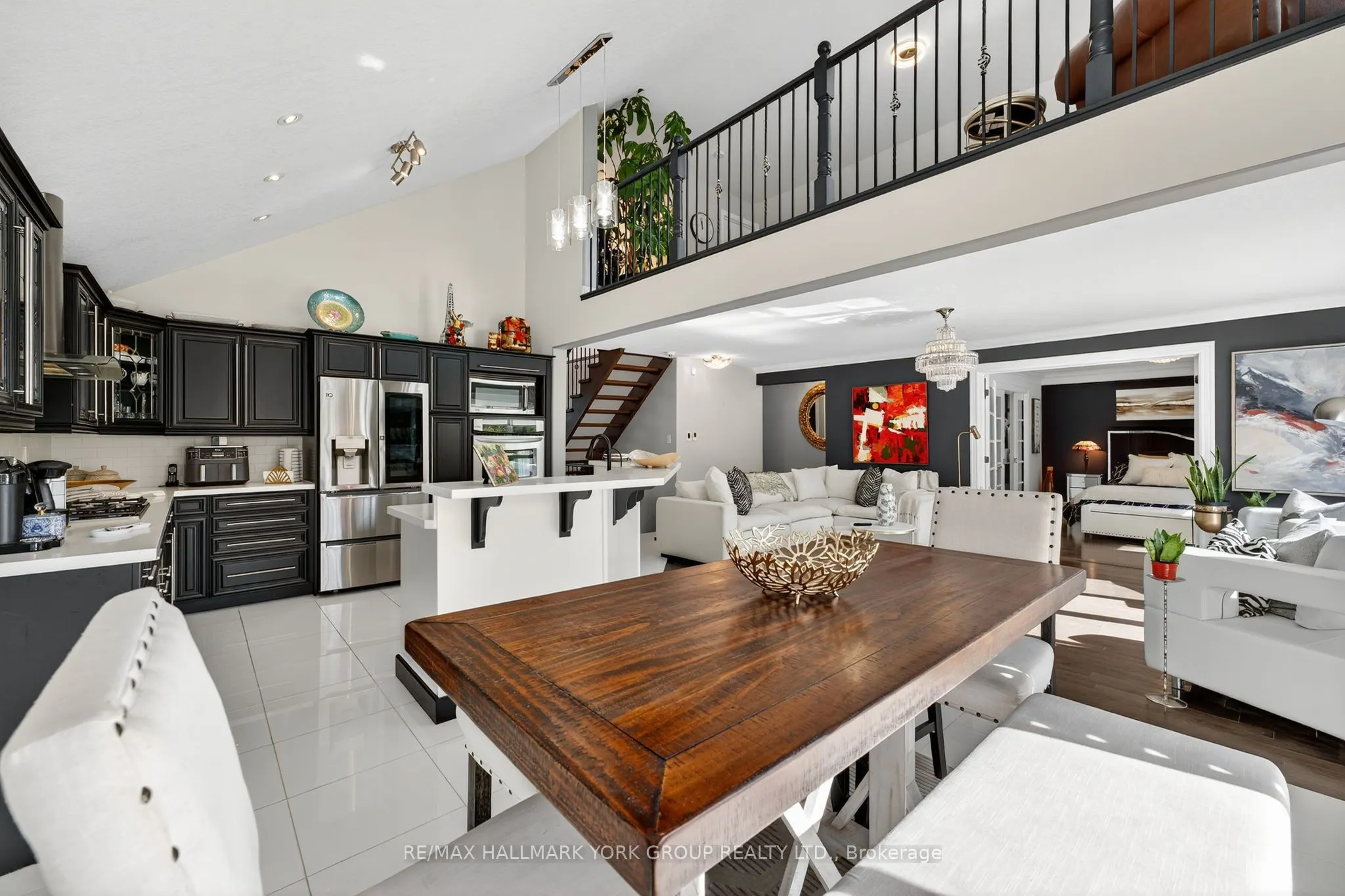 93 Seline Crescent