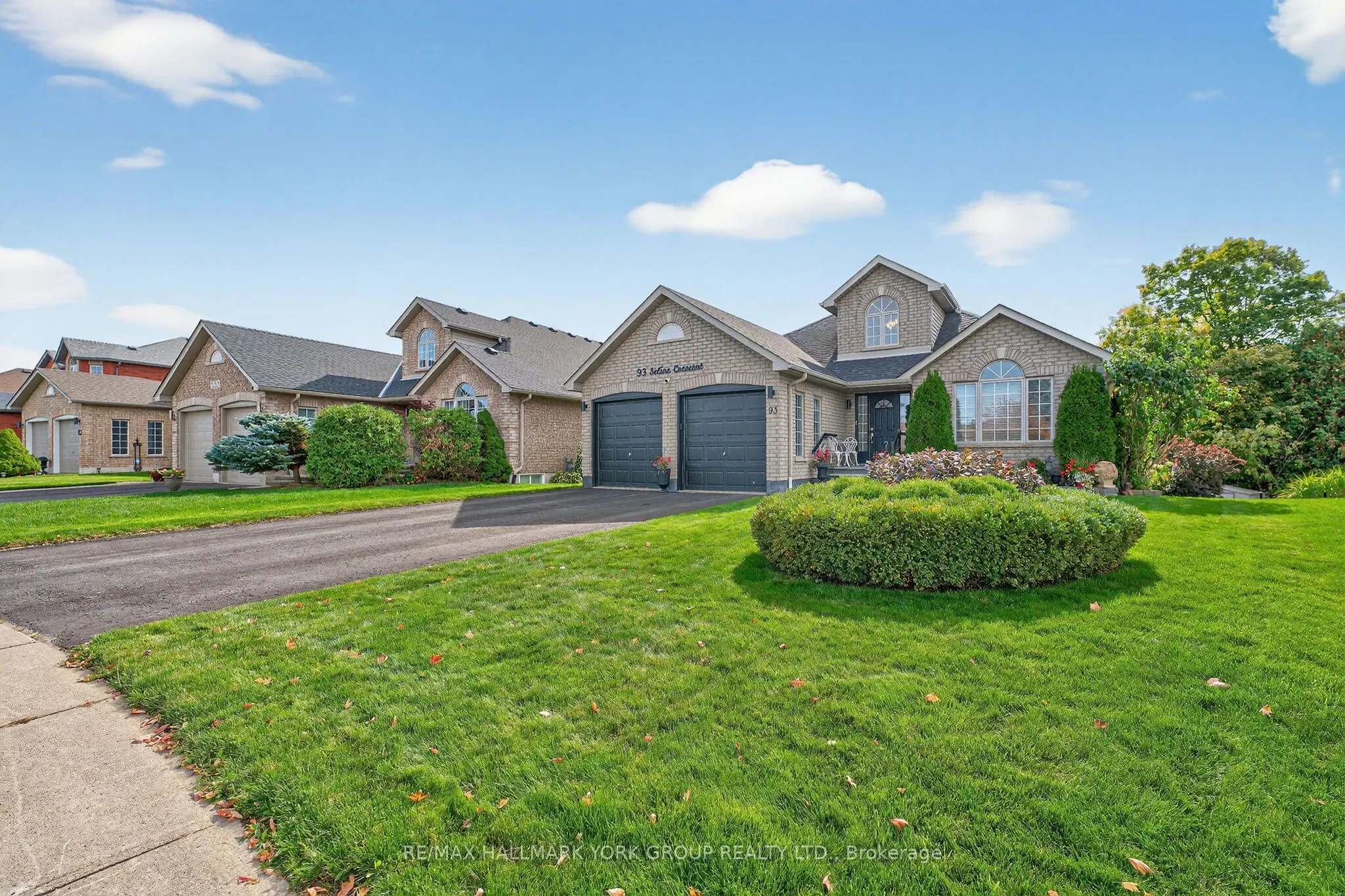 93 Seline Crescent
