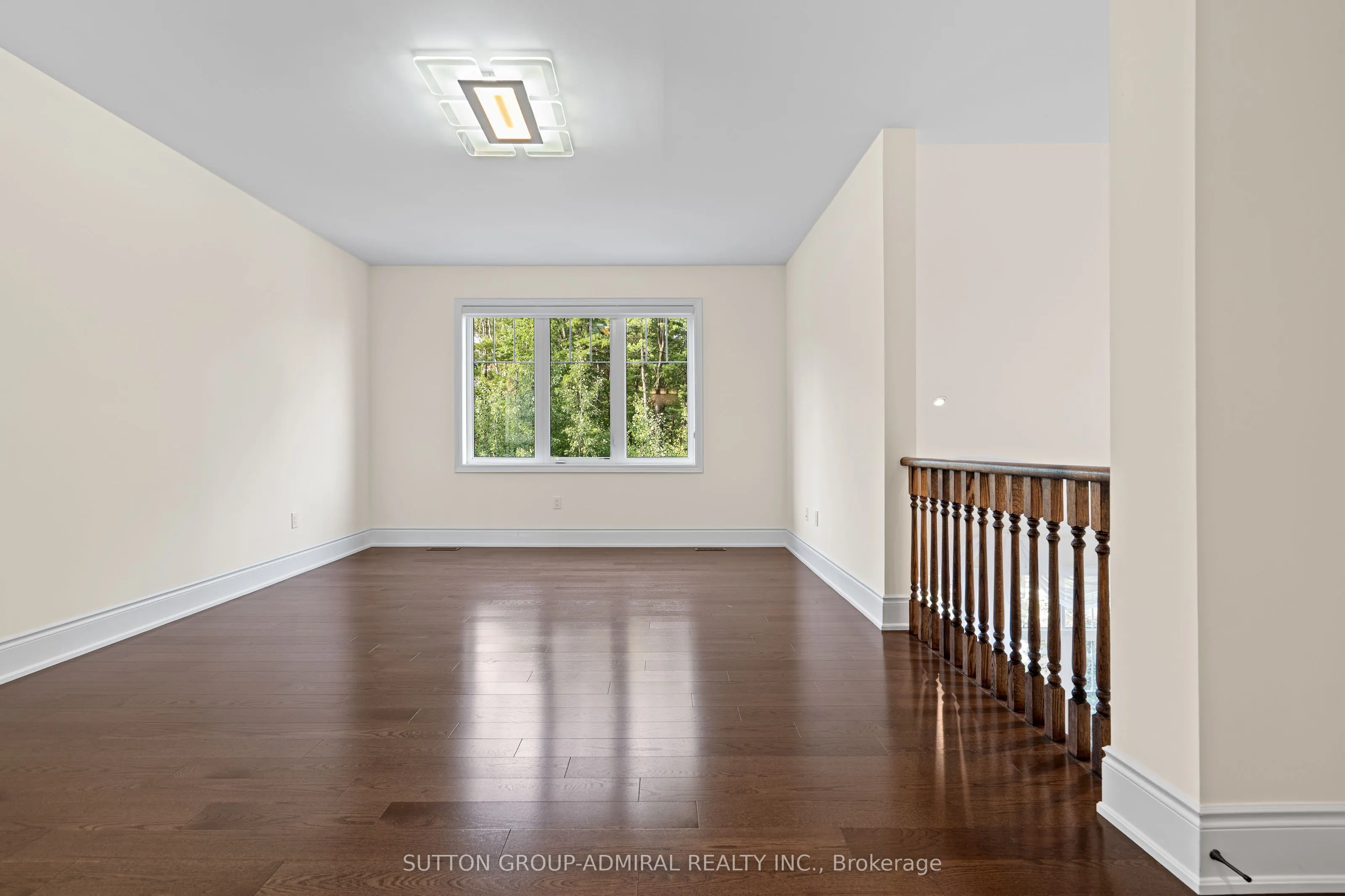 1 Redmond Crescent