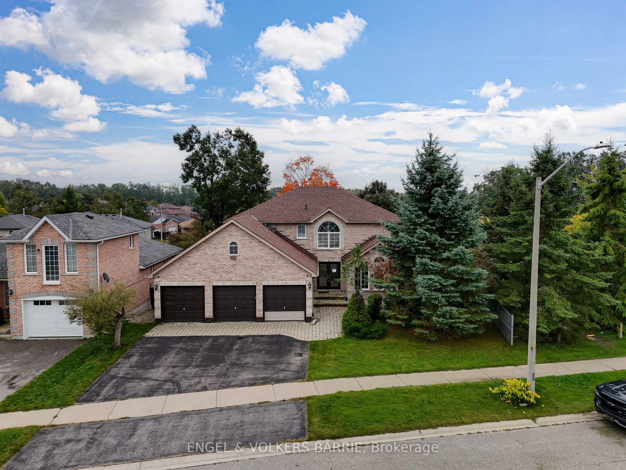 19 Northview Crescent